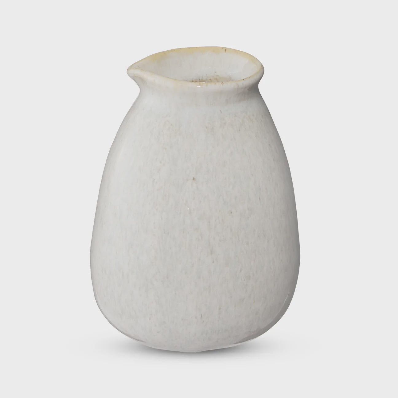 Oslo Reactive Ivory Pourer