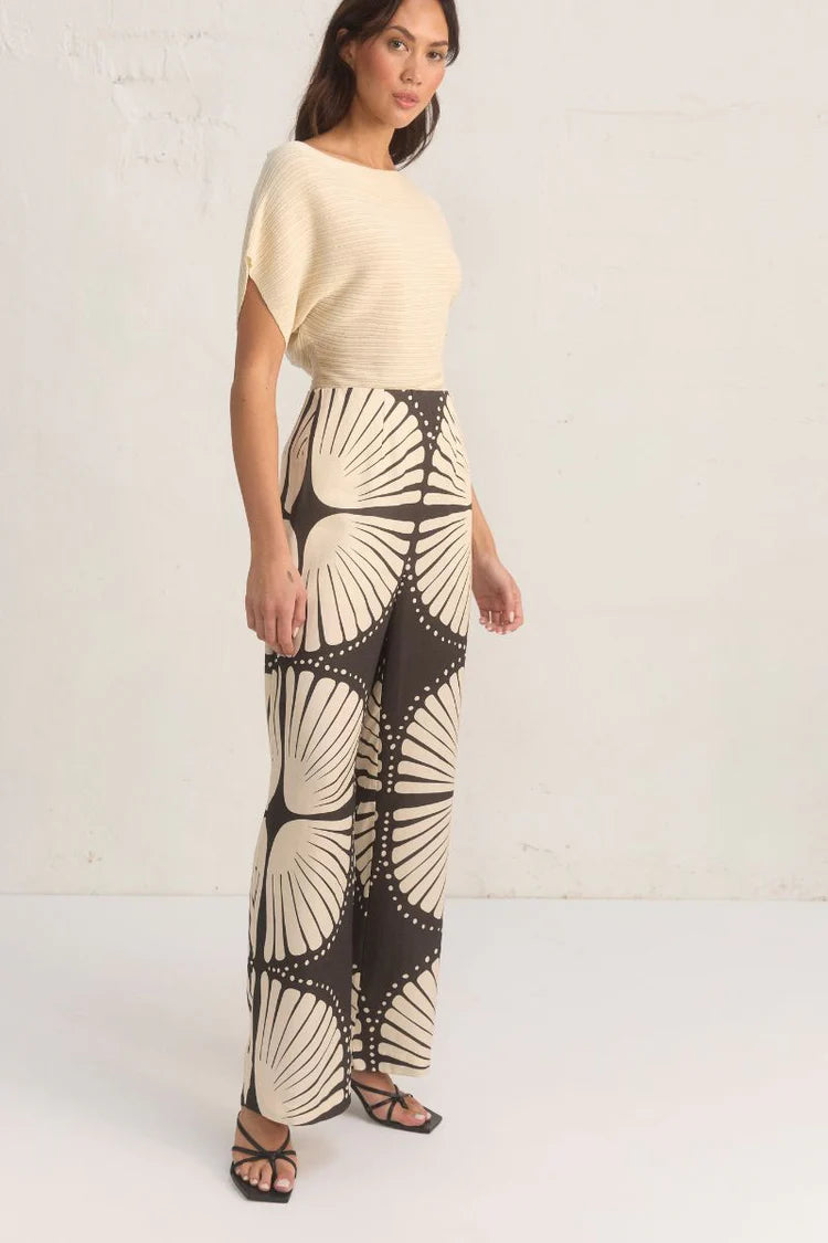 Akin Pants