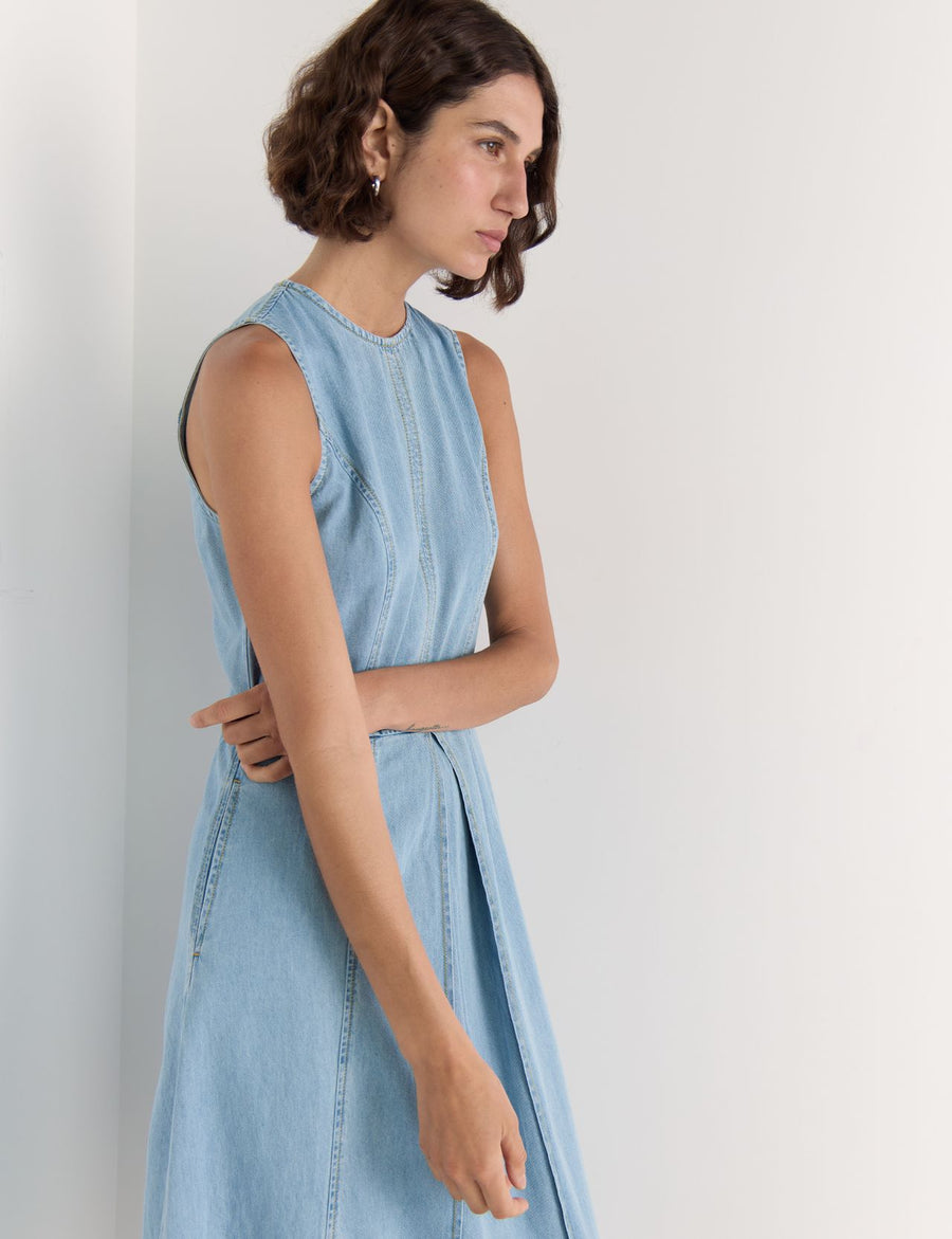 Amelia Chambray Midi Dress - Light Blue Wash