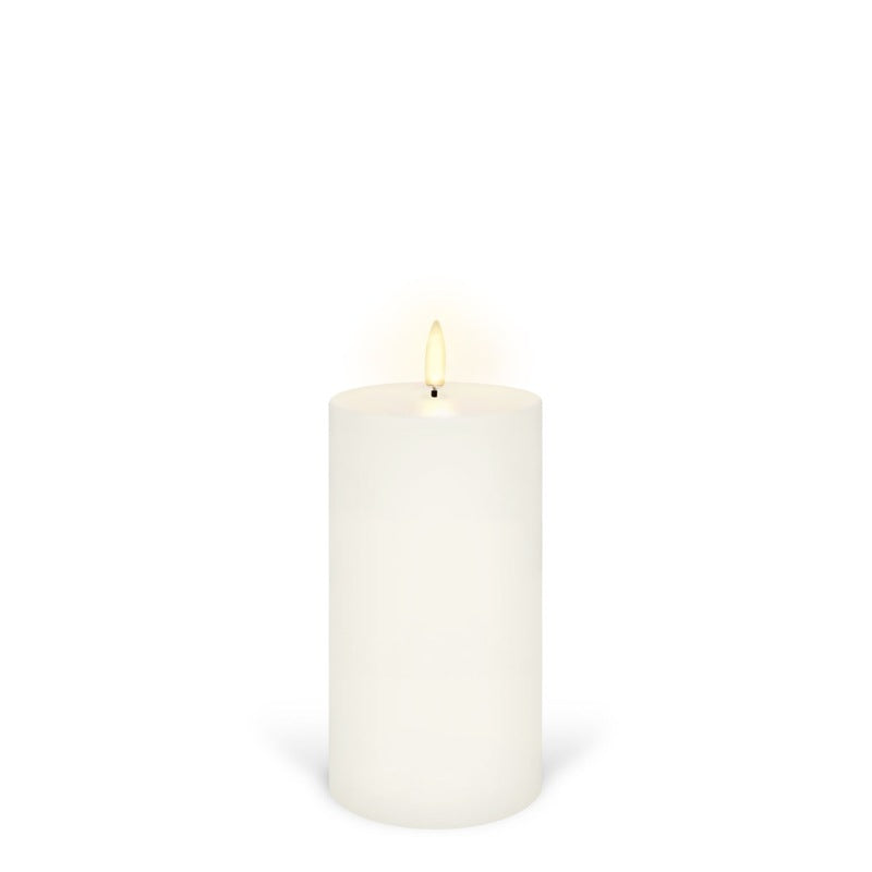 UYUNI Medium Classic Pillar Candle - Nordic White
