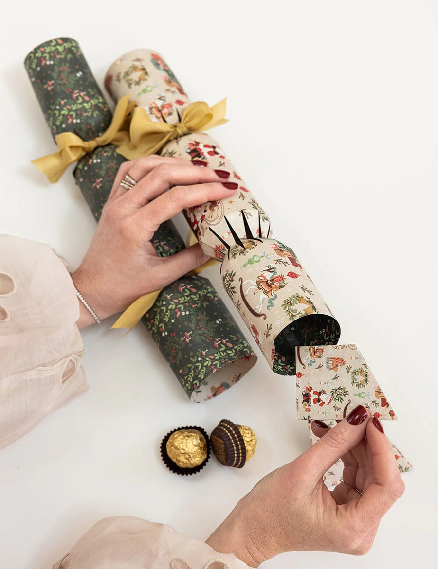 10 Pack Christmas Cracker Kit - Jolly Santa