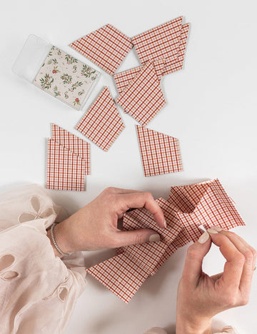 10 Pack Christmas Paper Crown Hats - An Enchanted Christmas