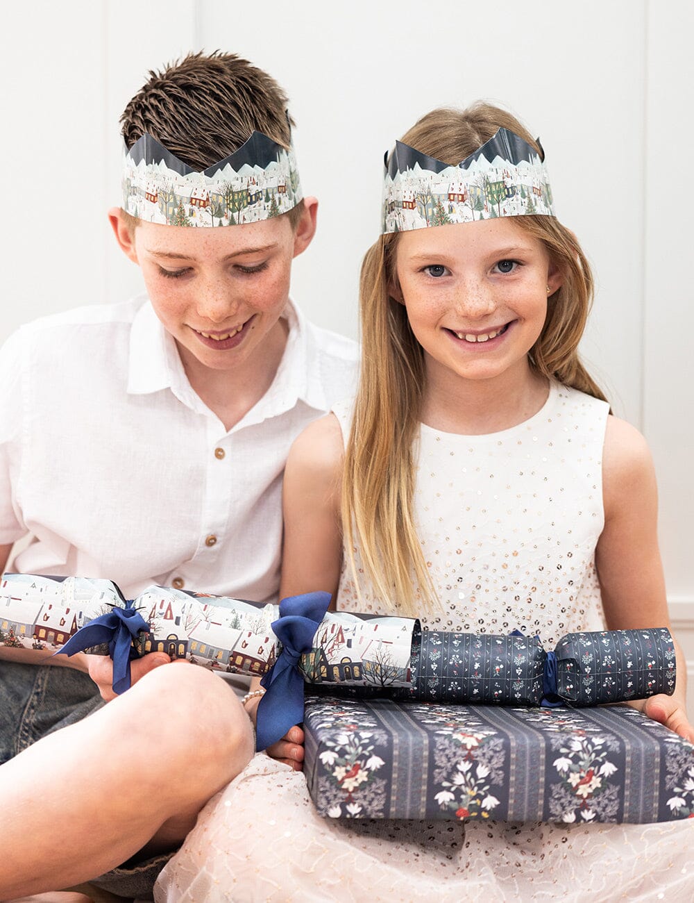 10 Pack Christmas Paper Crown Hats - The Christmas Village