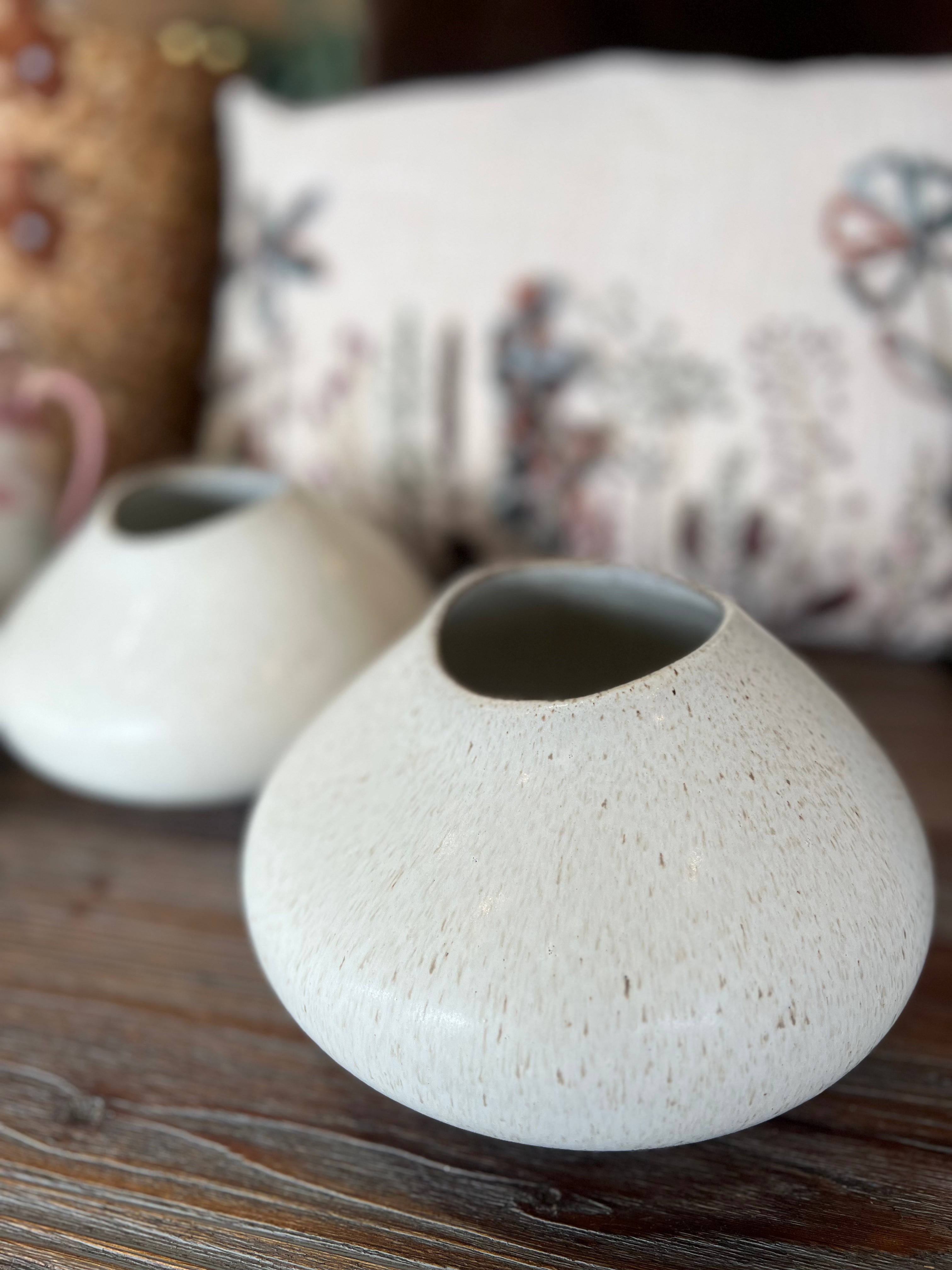 Talula Pod Vase Beige