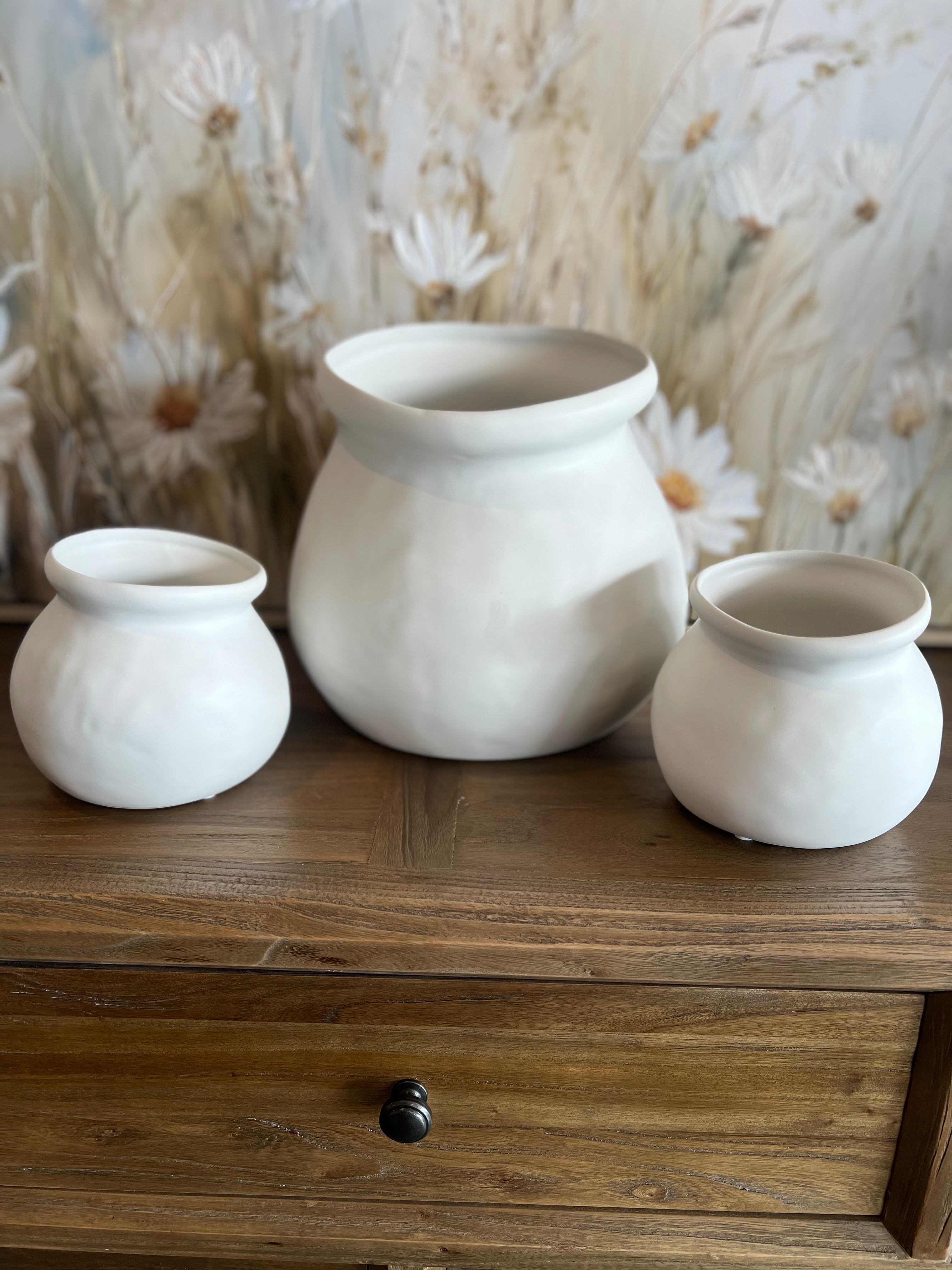 Nakano Medium Round Vase White