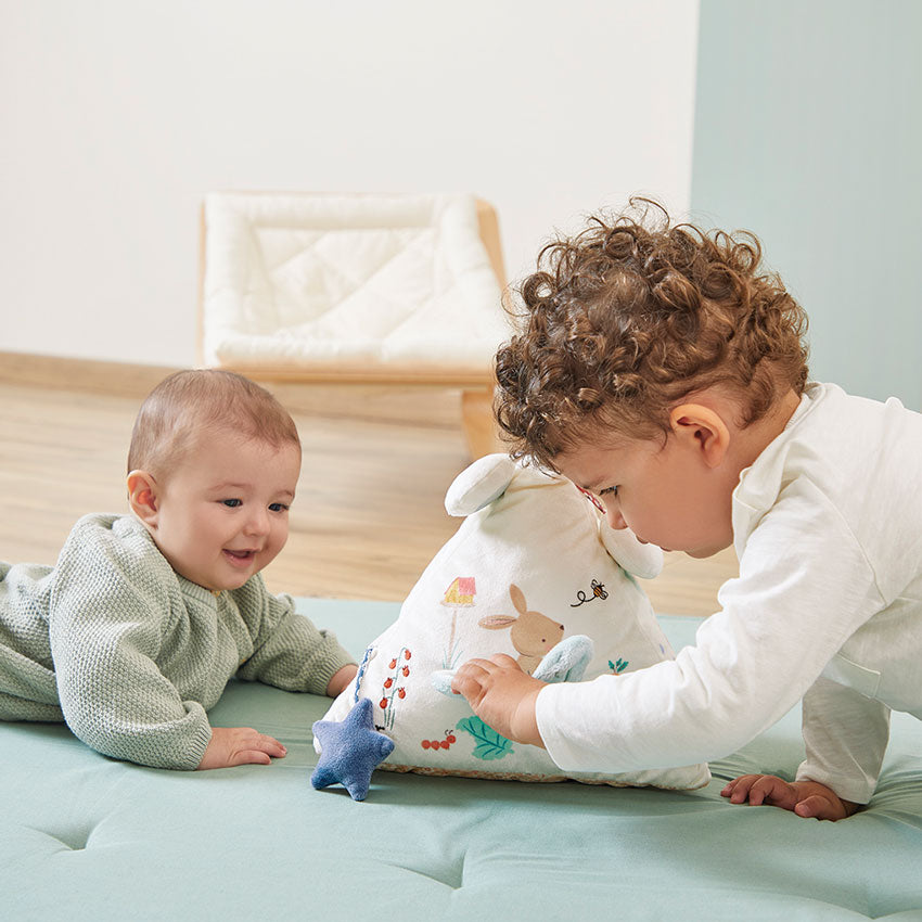 Chansons Sound Activity Pyramid