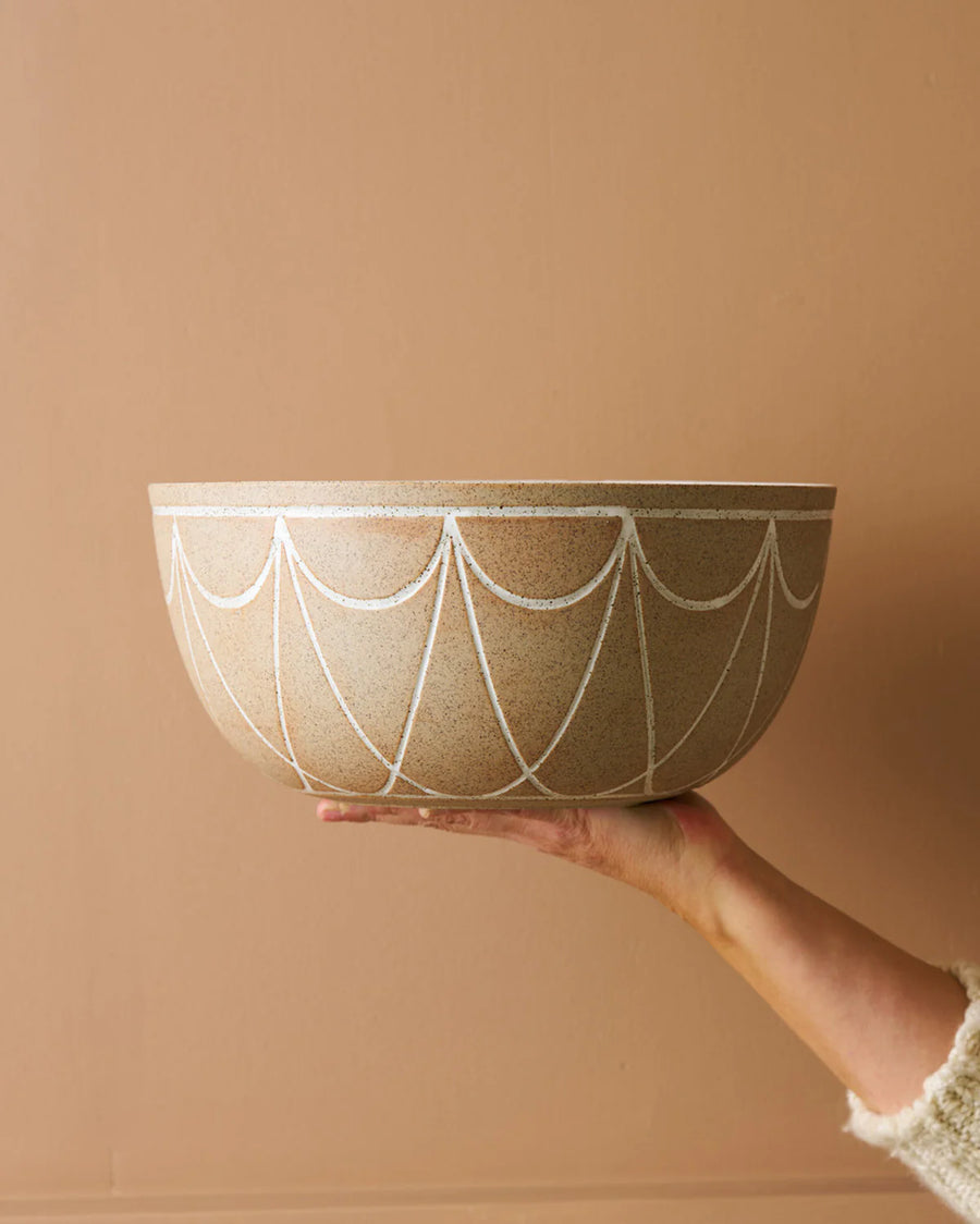Large Bowl / Natural Entertainer - Etching