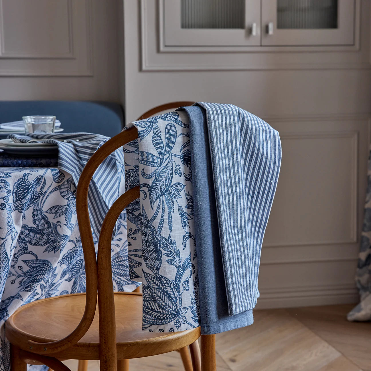 Samara Dark Blue Tea Towel set 3