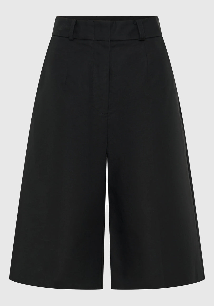 Elliott Bermuda Short