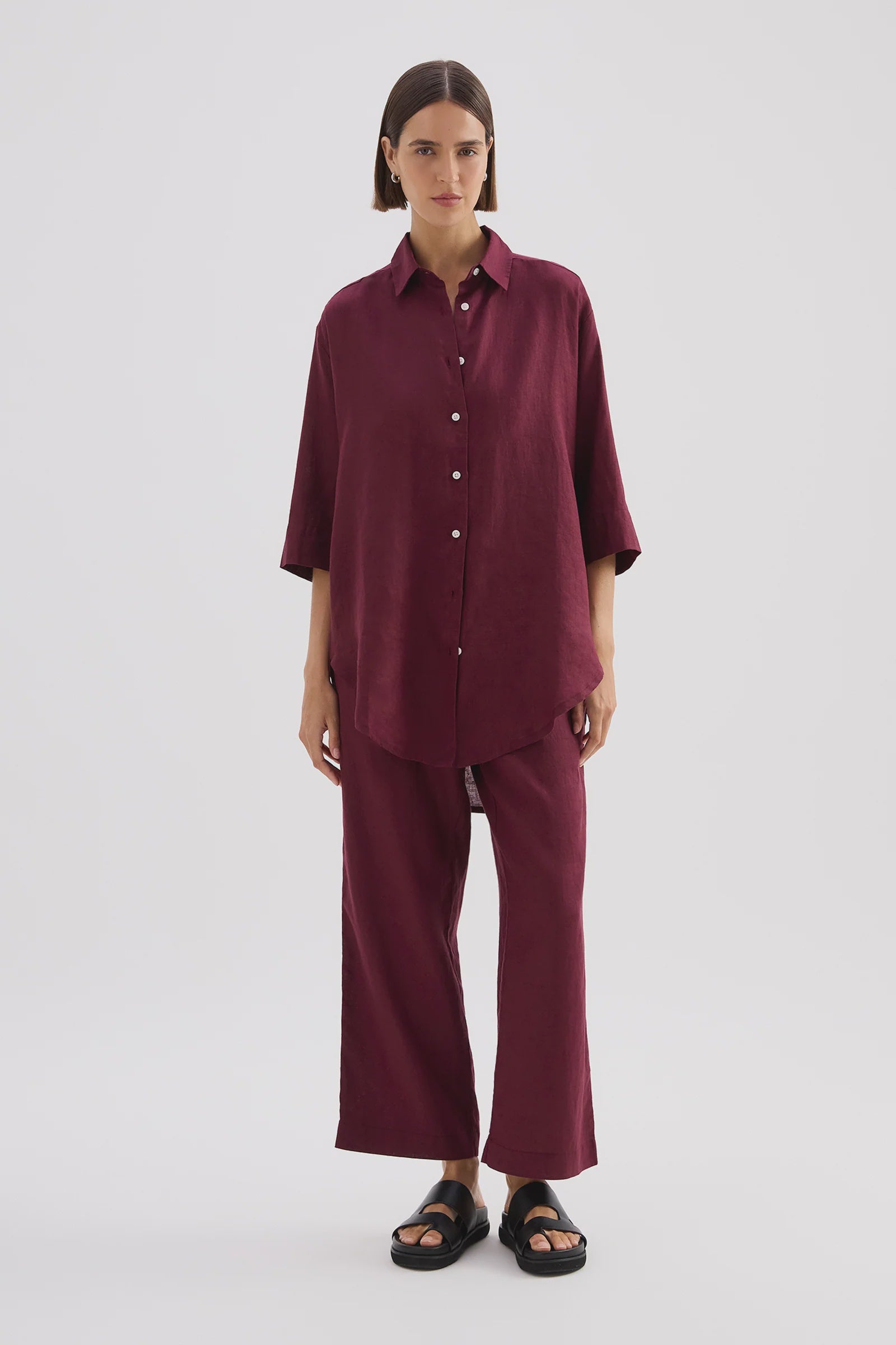 Lounge Linen Crop Pant Merlot