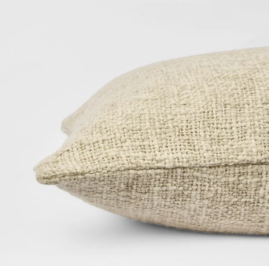 Essence Cushion