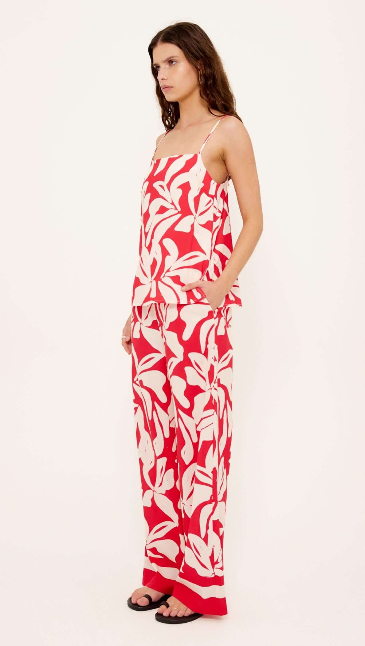 Serata Cotton Blend Red & White Floral Print Drawstring Pants