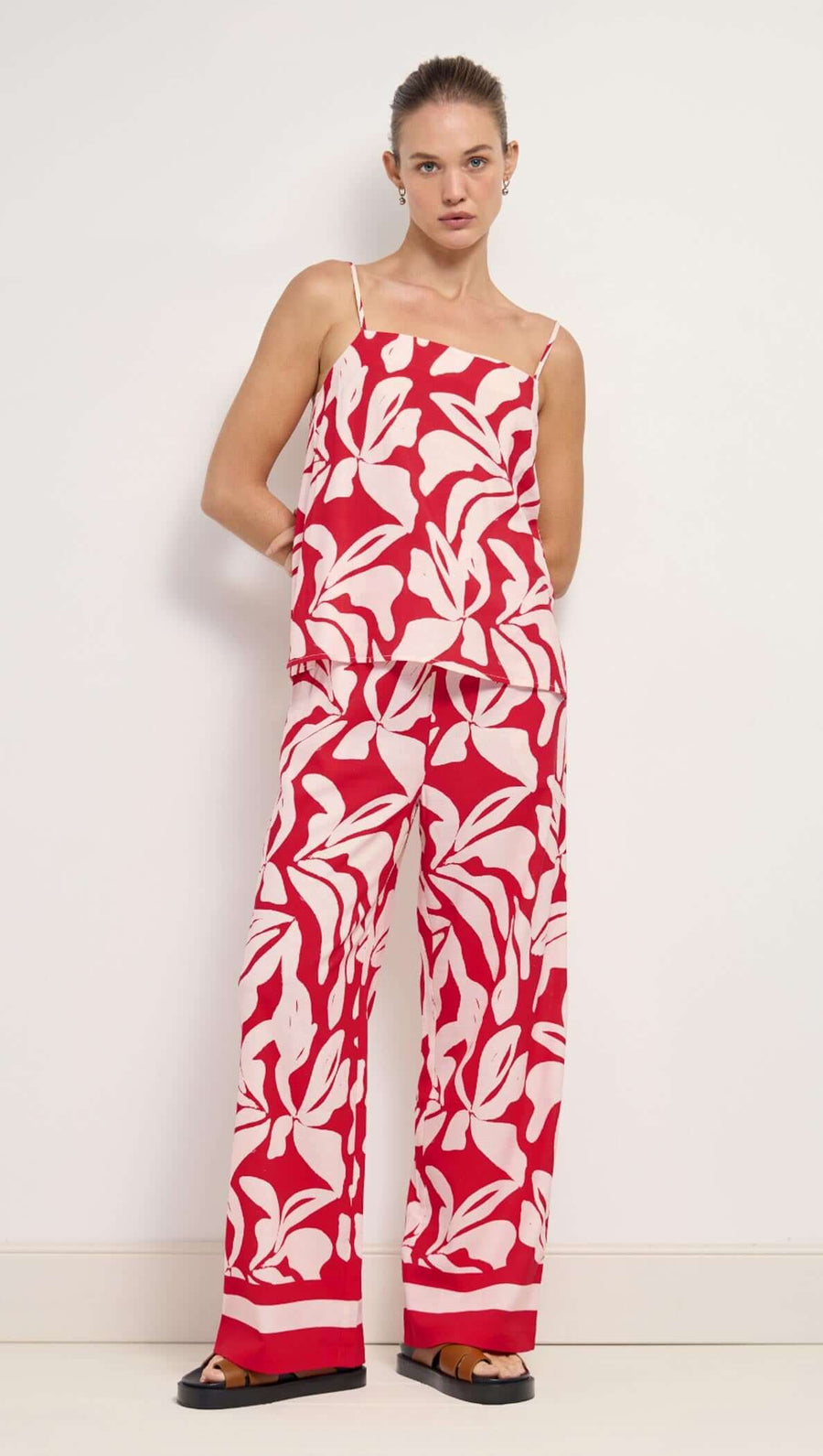 Serata Cotton Blend Red & White Floral Print Drawstring Pants