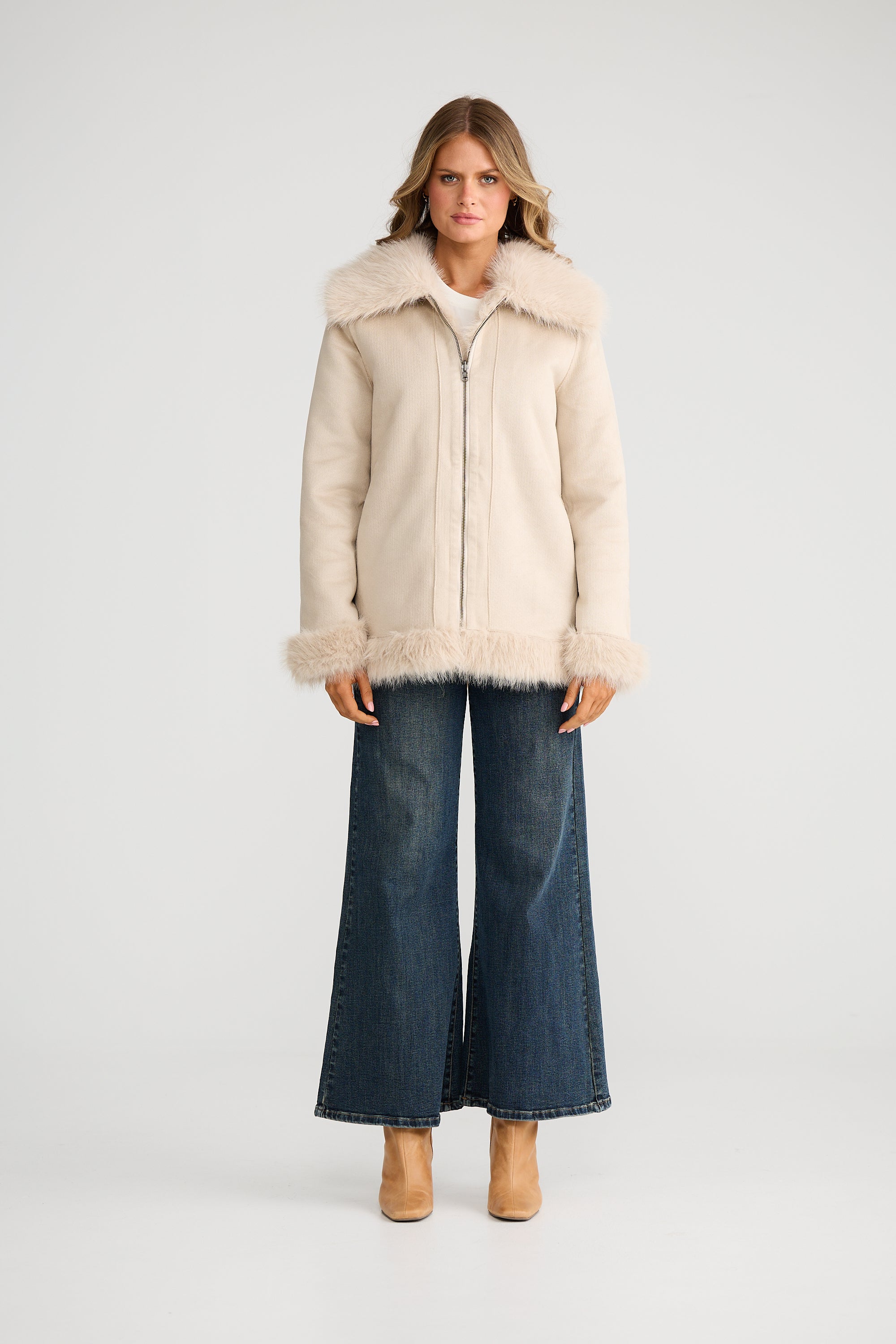 Sable Reversible Jacket Beige