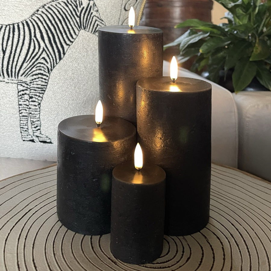 UYUNI Tall Classic Pillar Candle - Matte Black