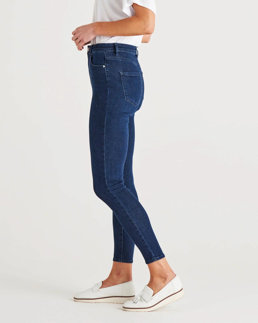 Betty Essential Jeans - Kohl and Soda