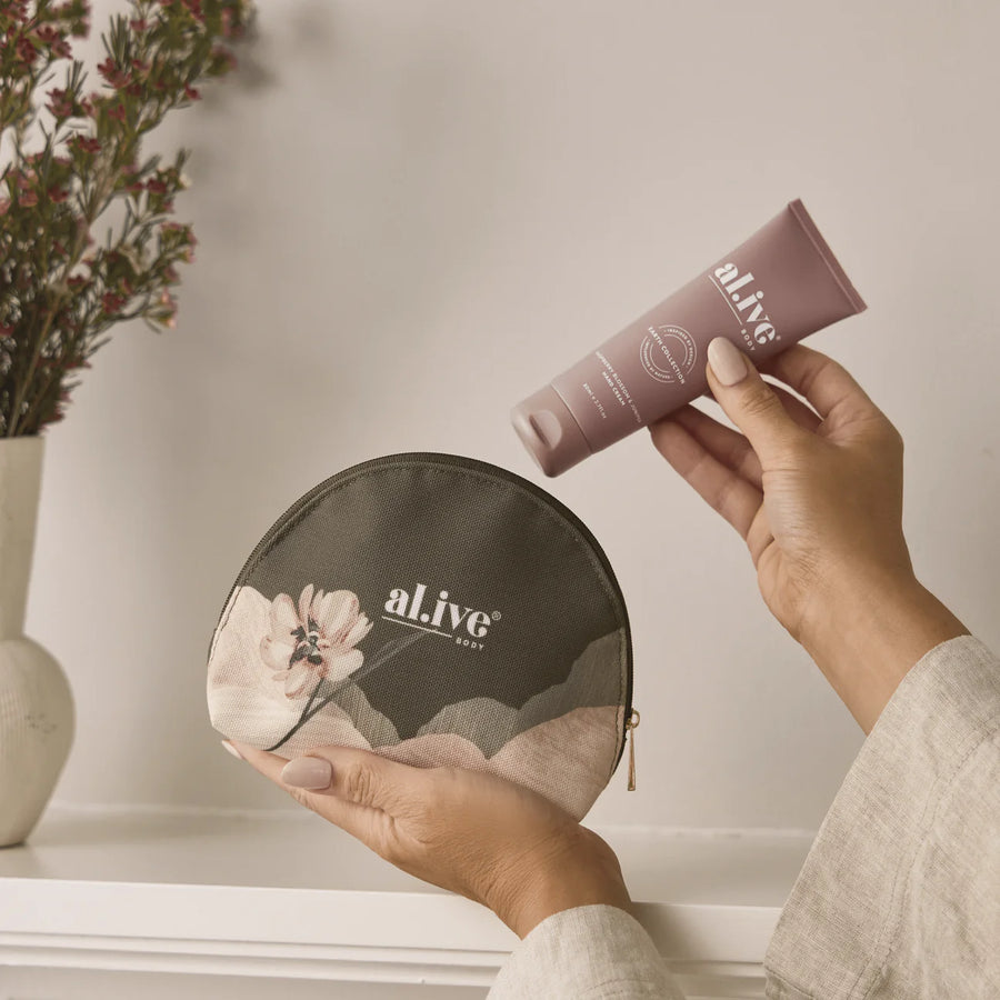 The Retreat Hand & Lip Gift Set - Raspberry Blossom & Juniper