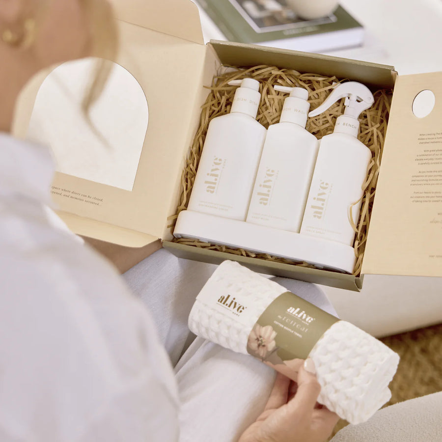 The Retreat Kitchen Trio + Waffle Towel Gift Set - Lemon Myrtle & Honeydew