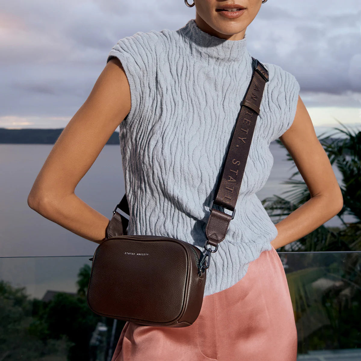 Plunder Bag Cocoa Wide Strap