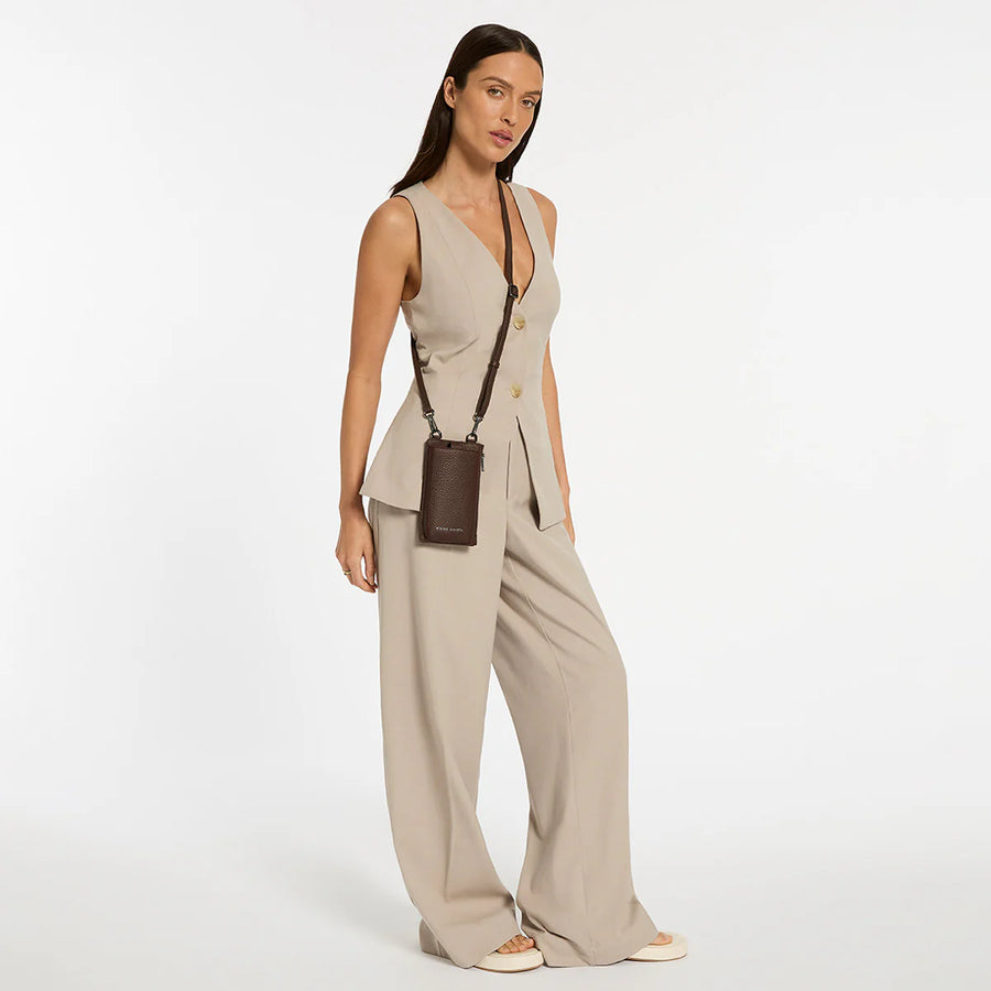 Voyager Leather Crossbody Bag - Cocoa