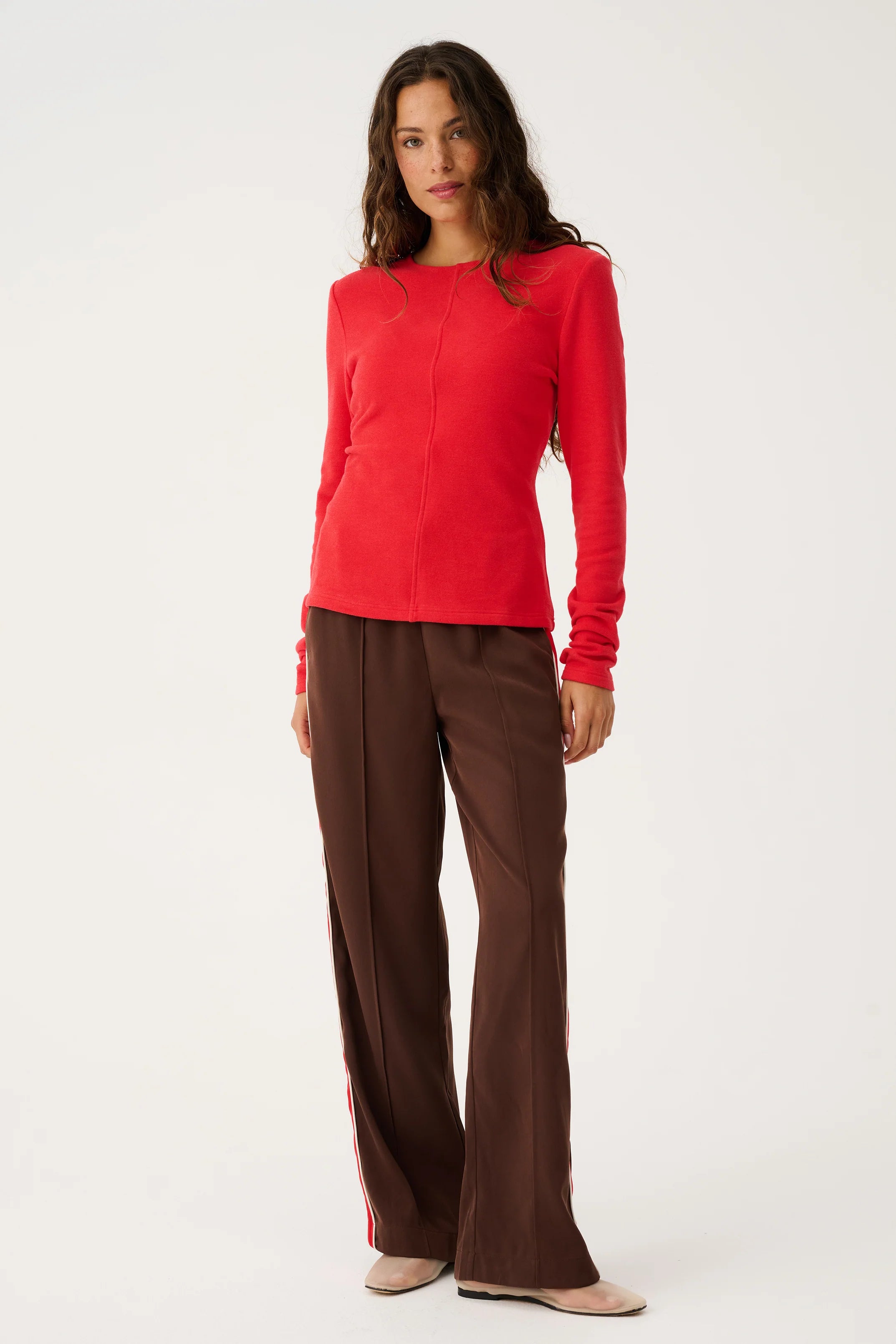 Dusty Pants Truffle & Red