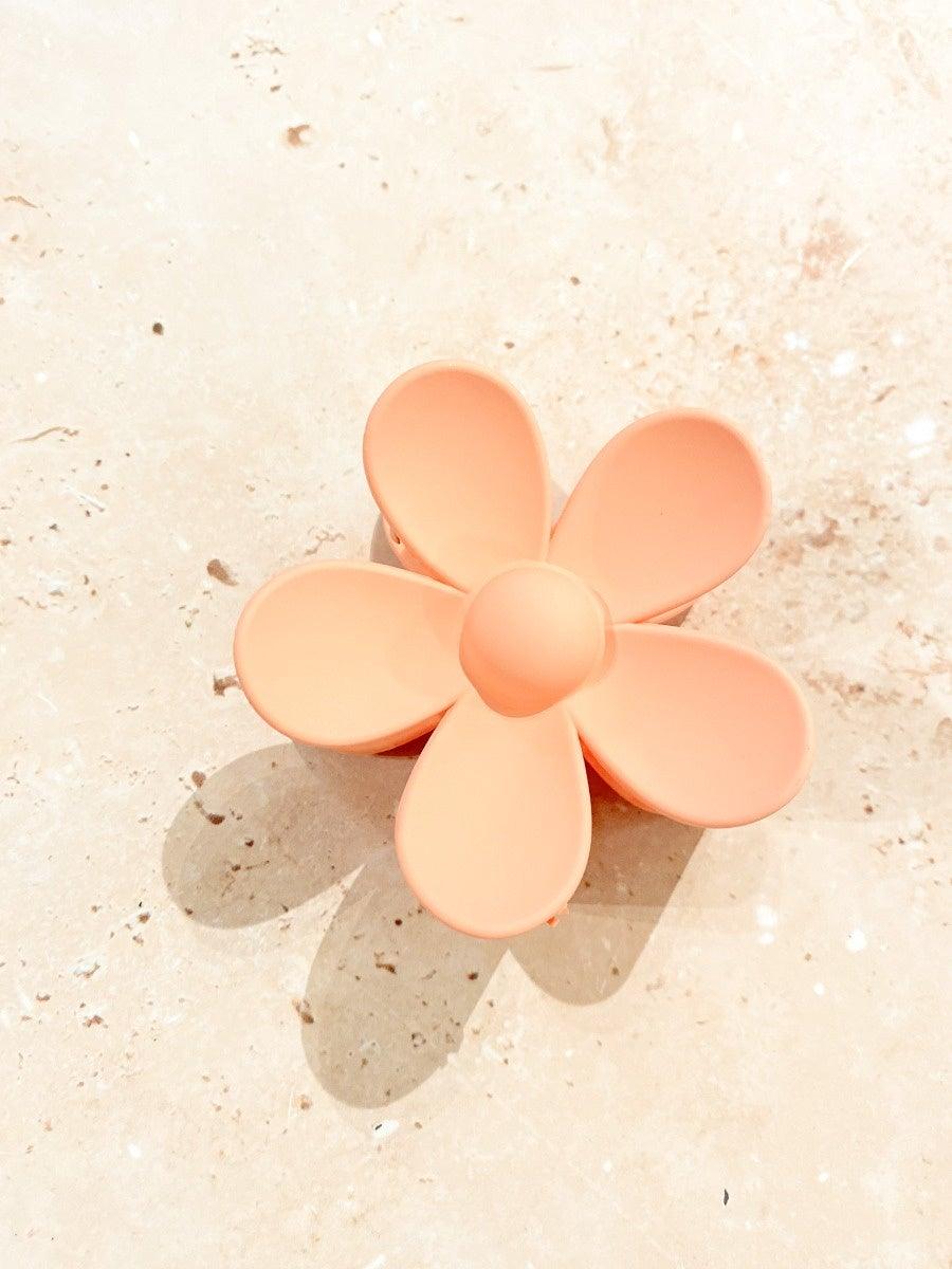Shop Lola Flower Claw Hair Clip - At Kohl and Soda | Ready To Ship!